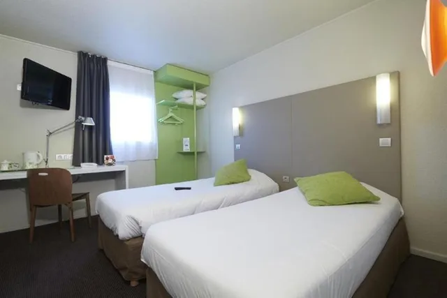 Next Generation, Twin Beds، Campanile Argenteuil 7/10