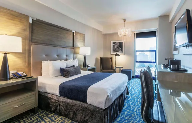 غرفة بسرير كينج لذوي الإعاقة، Robert Treat Hotel 2/3