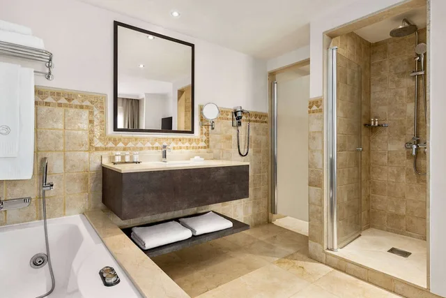 شقة فاخرة بسرير مزدوج بإطلالة على البحر بغرفة نوم واحدة مع أريكة بجاكوزي، Wyndham Residences Costa Adeje 2/2