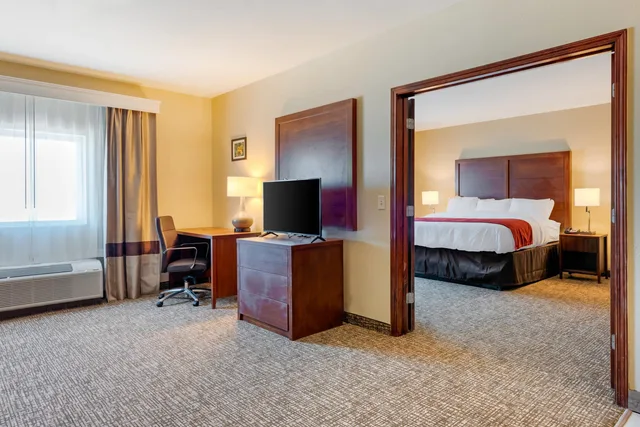 جناح بسرير كينج، Comfort Inn & Suites Michigan City South 2/5
