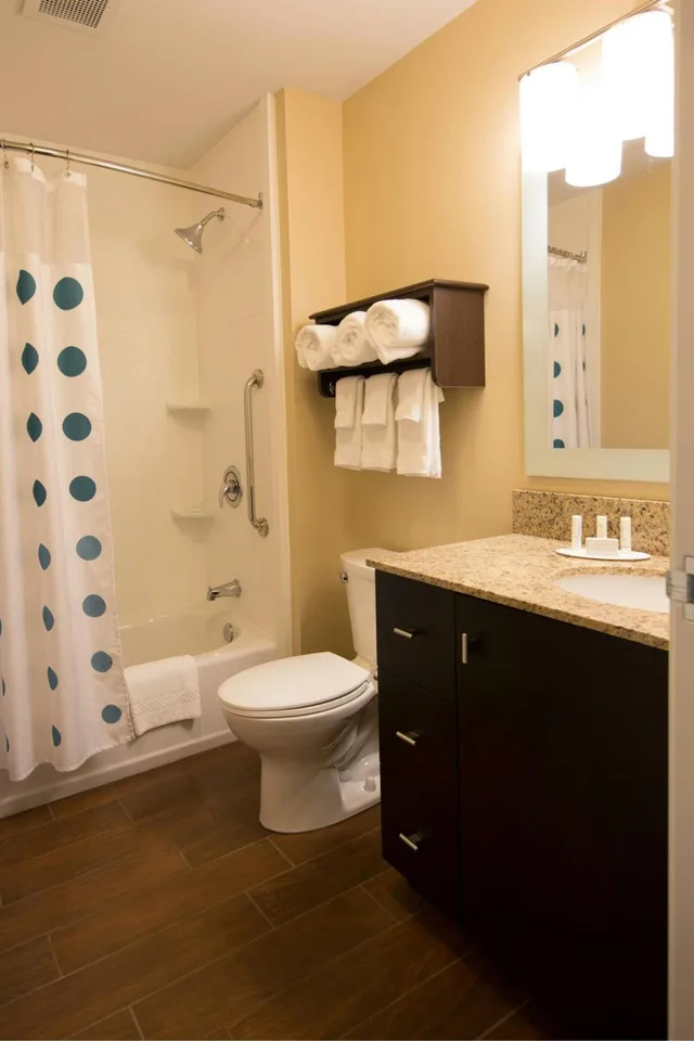Studio, Queen Bed, TownePlace Suites Lincoln North 5/8