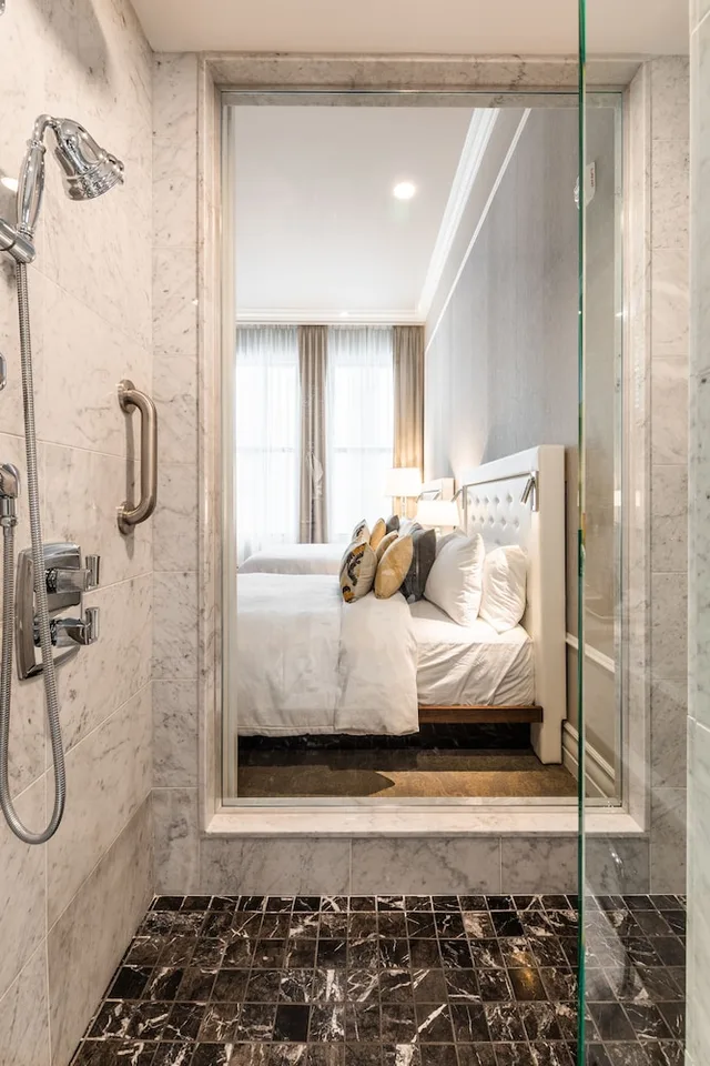 غرفة كلاسيكية بسريرين كوين بإطلالة على الحديقة، Hotel Birks Montreal 7/7