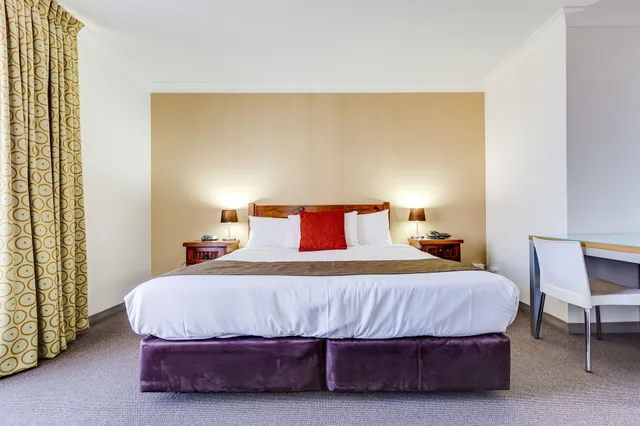 غرفة قياسية بسرير كوين، Hillcrest Apartment Hotel 1/3