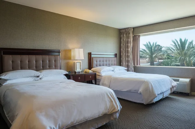 Room, 2 Double Beds, Sheraton Ontario Airport Hotel 1/10