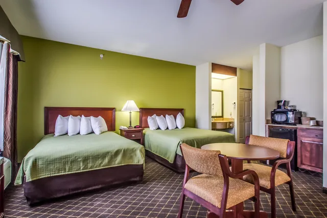 غرفة قياسية بسريرين كوين، Best Western Geneseo Inn 4/10