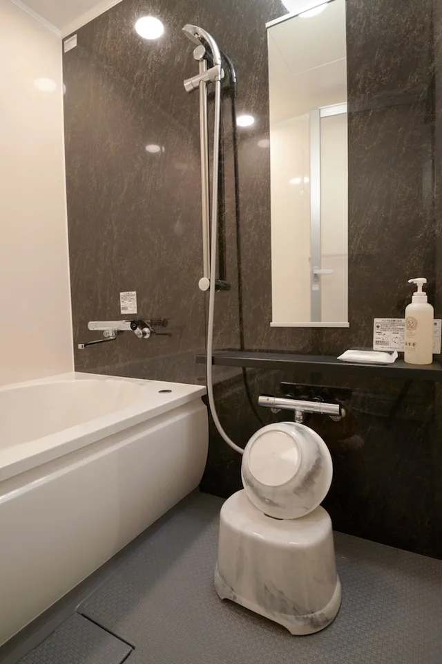 غرفة بريميير ثلاثية بثلاثة أسرّة مع سرير إضافي للمدخنين، RICHMOND HOTEL PREMIER ASAKUSA INTERNATIONAL 7/9