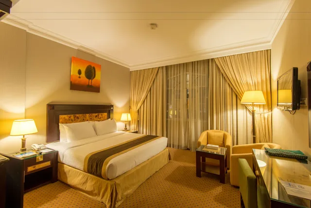 غرفة قياسية بسرير كينج، Caesar Hotel Oman 3/7