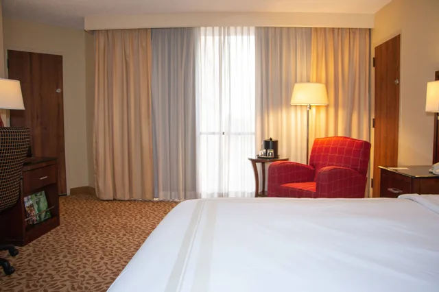 Concierge, King Bed، El Paso Marriott 6/10