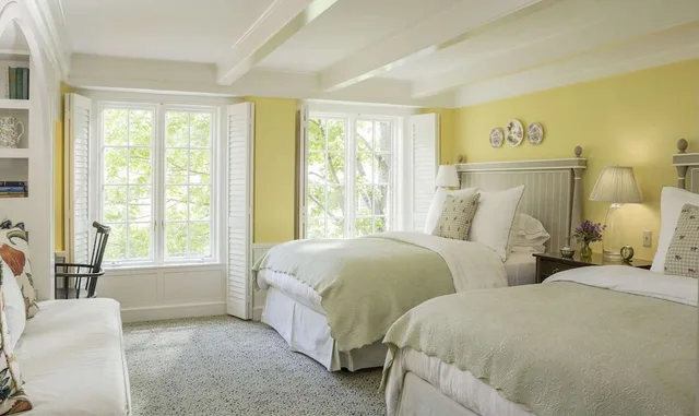Woodstock, 2 Queen Beds, Sofa، Woodstock Inn and Resort 1/6