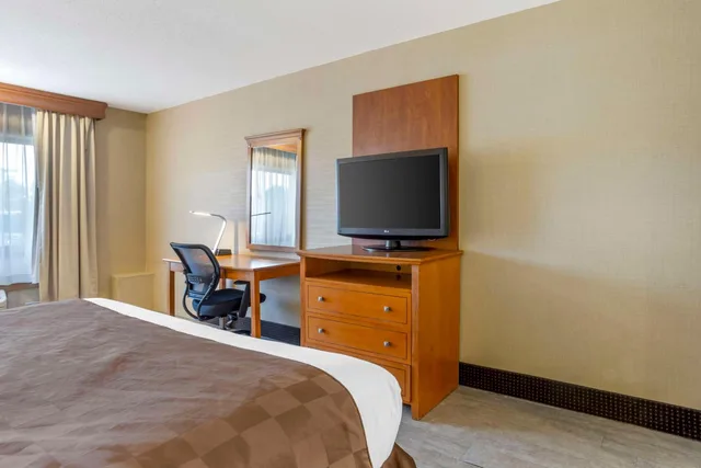 غرفة بسرير كينج بجاكوزي، Best Western Danbury/Bethel 3/4