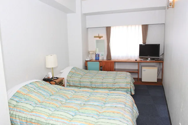 غرفة قياسية بسريرين منفصلين، Enagic Okinawa Kokusai Plaza Hotel 2/5