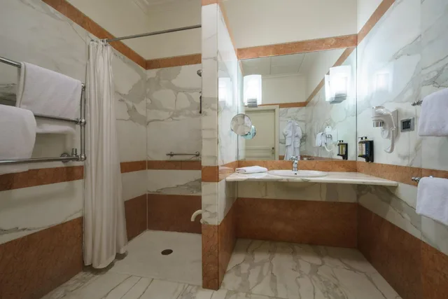 غرفة عائلية بسرير مزدوج، Eurostars Hotel Excelsior 4/6