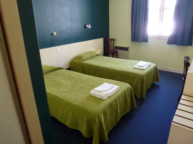غرفة بسريرين منفصلين، Hotel Croix Des Nordistes 1/1