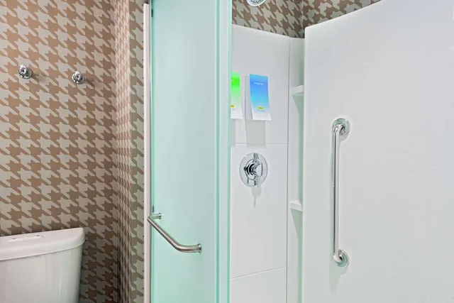 جناح استوديو بسرير كينج لذوي الإعاقة، Home2 Suites By Hilton Orlando Near Universal 3/4