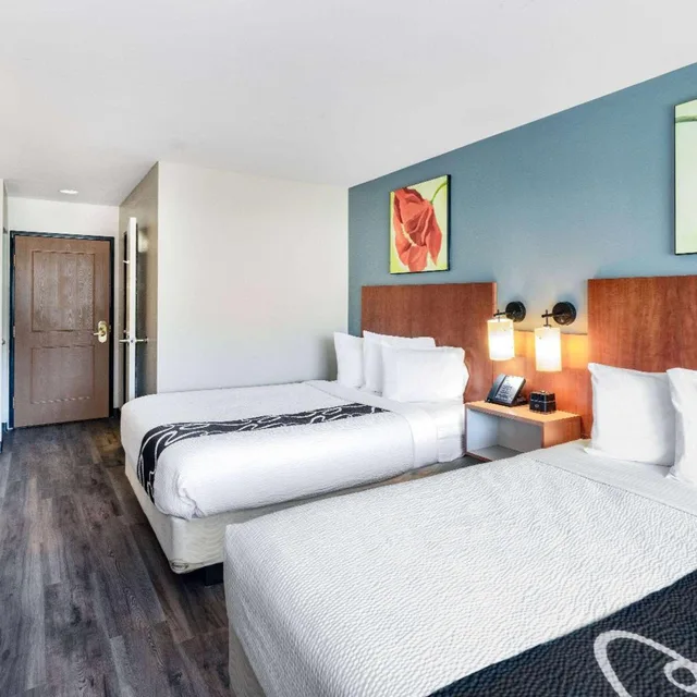 غرفة ديلوكس بسريرين كوين، La Quinta Inn & Suites by Wyndham Helena 1/6