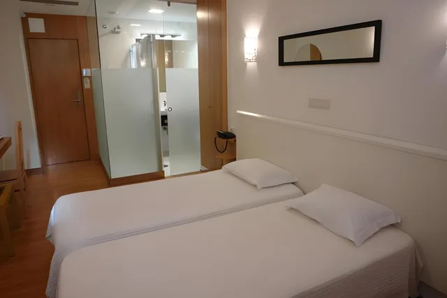 غرفة سوبيريور بسريرين مزدوجين، Universal Hotel 1/2