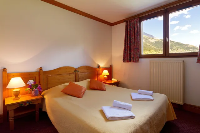 غرفة بسريرين منفصلين، CLUB MMV VAL CENIS HOTEL 4/10