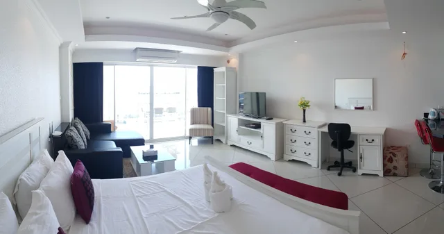 استوديو بسرير كينج بإطلالة على البحر، Vtsix Condo Rentals at View Talay 6 Pattaya 1/3