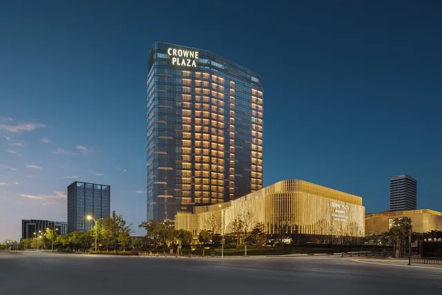 Crowne Plaza Shaoxing Binhai New Area by IHG, Shangyu 1/50
