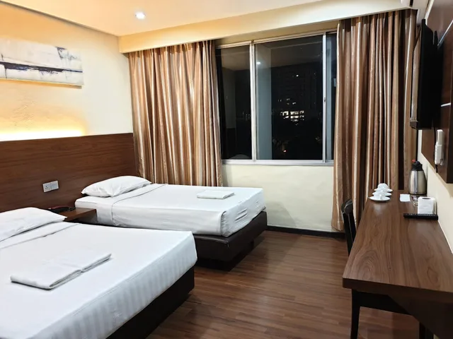 غرفة ديلوكس ثلاثية بسرير مزدوج، GARDEN INN 1/1