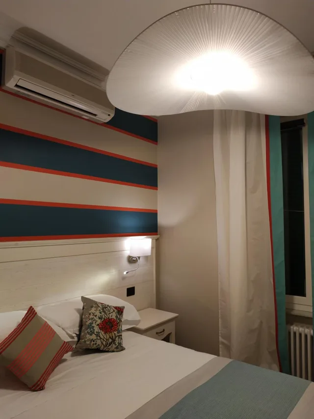 غرفة قياسية بسريرين كوين، Hotel La Camogliese 2/10
