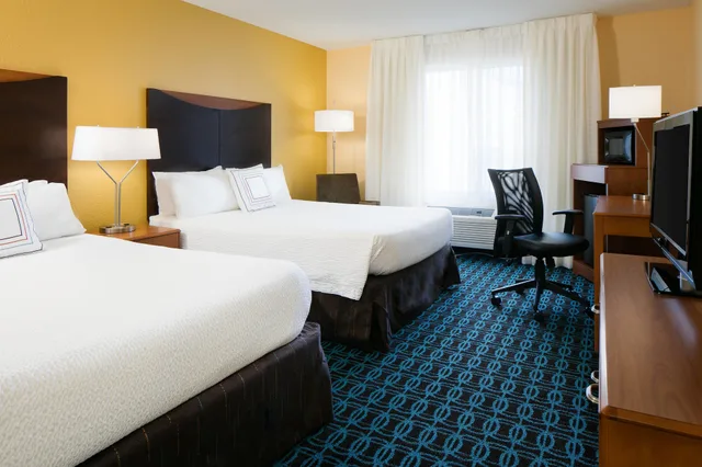 غرفة بسريرين كوين، Fairfield by Marriott Inn & Suites Kansas City Airport 1/7