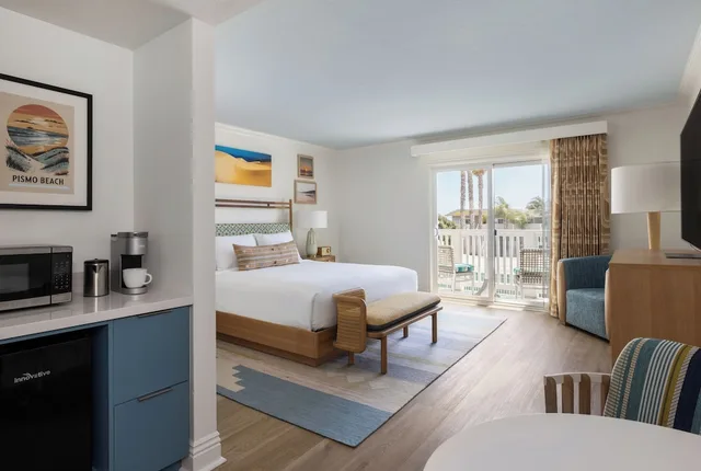 Family Suite, Courtyard, King and Queen Bed، Pacific Point Resort 2/4
