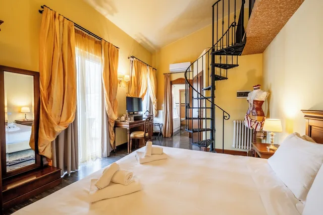 جناح عائلي ديلوكس بسرير كوين وسريرين منفصلين، Hotel Serenella 2/4