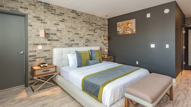 غرفة ديلوكس بسرير كينج بشرفة، Lexen Hotel-North Hollywood Near Universal 3/5