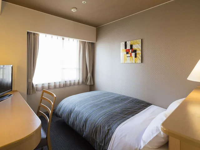 غرفة بسرير نصف مزدوج للمدخنين، Himeji Castle Grandvrio Hotel 3/4
