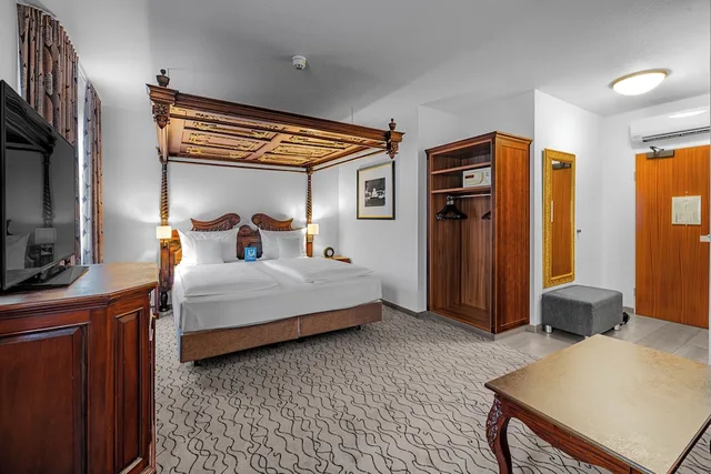 غرفة سوبيريور عائلية بسرير مزدوج مع أريكة، Kings Hotel Center 9/10