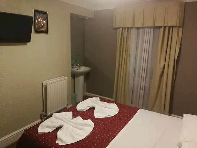 غرفة سوبيريور بسرير مزدوج، Central Hotel 1/6