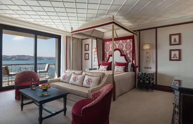 Grand, Deluxe, Bosphorus View، Ciragan Palace Kempinski Istanbul 1/1
