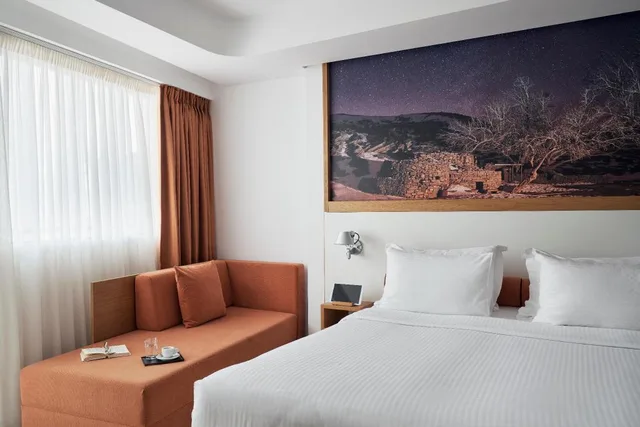 Pop, Single Bed, City View، Olive Green Hotel 1/3