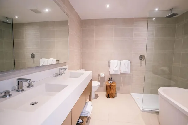 Studio, Suite, King Bed, Ocean Front, Hodges Bay Resort & Spa, an HQ Luxury Resort & Residences 10/10