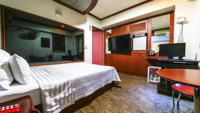 غرفة قياسية بسرير مزدوج، Swiss Motel 2/3