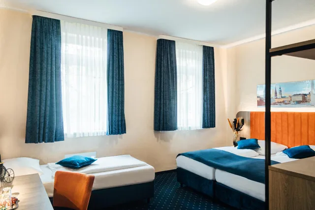 غرفة ثلاثية، Centrum Hotel Commerz am Bhf Hamburg Altona 5/10