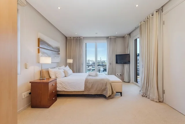 غرفة بريميير بسريرين كينج بغرفتي نوم، Mountain Marina Luxury Apartments 1/4