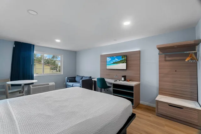 غرفة بسرير كينج، Travelodge by Wyndham Fairplex Pomona 5/10