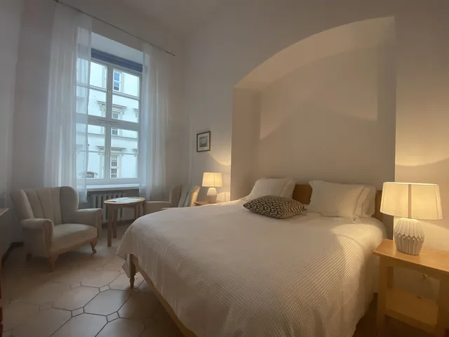 Standard, Queen Bed, Boutique Aparthotel And Apartments 1/2