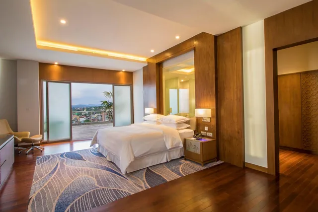 جناح رئاسي بسرير كينج، FOUR POINTS BY SHERATON MANADO 3/9