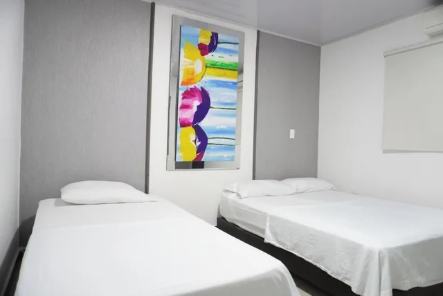 غرفة كومفورت ثلاثية بسرير مزدوج وسرير فردي، Hotel Brisas Del Mar Suite 1/2