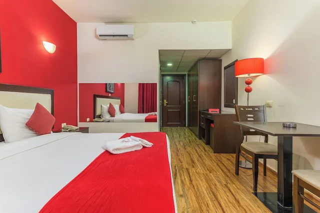 غرفة قياسية بسريرين منفصلين، Al Murjan Palace Hotel, Jounieh 2/10