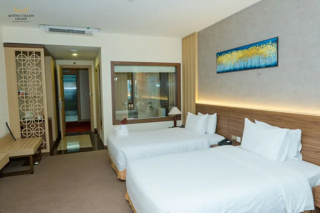 غرفة ديلوكس بسريرين منفصلين بغرفة نوم واحدة، Muong Thanh Grand Quang Tri Hotel 5/10