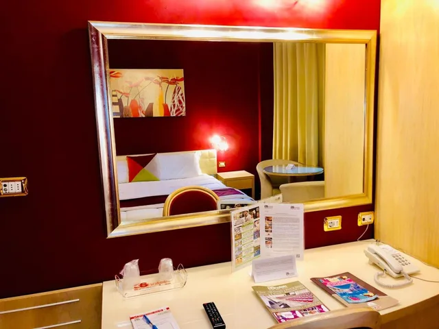 غرفة قياسية بسرير كوين، AS Hotel Sempione Fiera 5/7