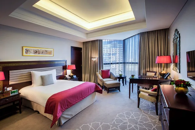 Premier, King Bed, Bab Al Qasr Residence 3/8