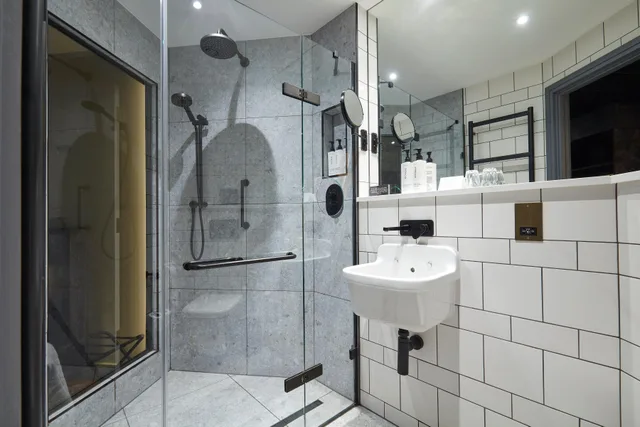 غرفة بسرير كينج، voco Manchester - City Centre, an IHG Hotel 8/10