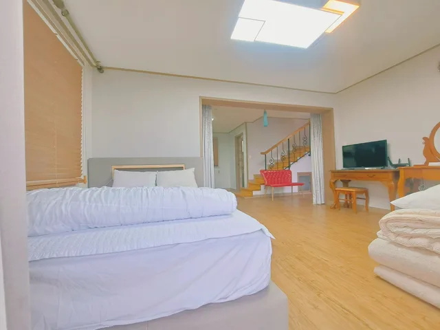 Duplex, Apartment, Double and Twin Beds, Gillime Pension 6/10