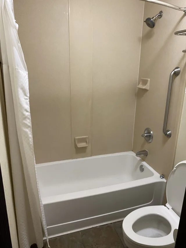 غرفة بسريرين مزدوجين، Days Inn by Wyndham Oklahoma City/Moore 5/10
