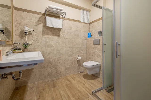 غرفة قياسية بسرير مزدوج، Cinarli Kasri Hotel 8/8